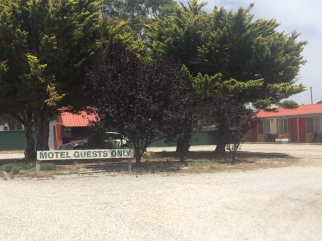 Governors Hill Motel โกลเบิร์น ภายนอก รูปภาพ