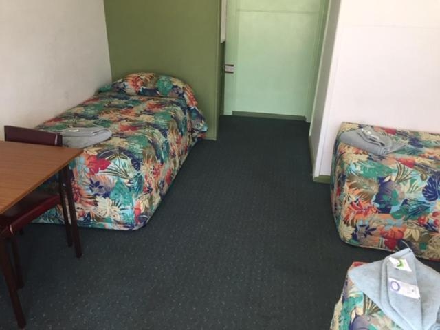Governors Hill Motel โกลเบิร์น ภายนอก รูปภาพ